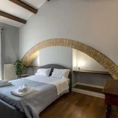Casa Tosca con balcone vicino parcheggio