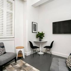 CLDN4- Studio in Central Sydney CBD with Pool