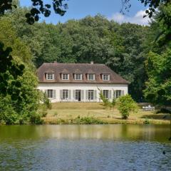 La Genêtière - Grande maison avec étang en Sologne