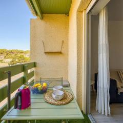 Apartment Les Pins by Interhome