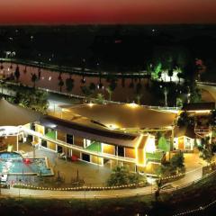 Hi Creek Resort