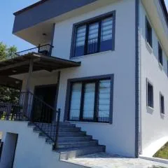 Kiralık Lüx Deniz Manzaralı Bahçeli Villa/Luxury Sea View Garden Villa for Rent