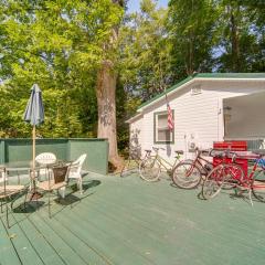 Riverfront Geneva Cottage on Grand River!