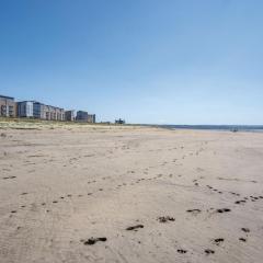 Beach View - 2 Bedroom Apartment - Llanelli