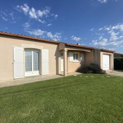 Villa lumineuse avec jardin, à 500m de la mer et proche du centre - Fouras - FR-1-709-51