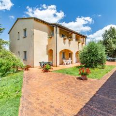 Family Apartments With Pool Near Volterra - Happy Rentals