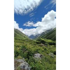 Valley of flowers Holiday Inn, Ghangaria