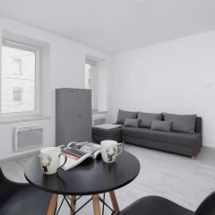 Bright Studio Chorzów for 4 Guests 1,6 km to Silesian Stadium by Renters