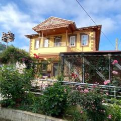 Aydın Villa Bengisu/Trabzon. Şehir merkezinde.