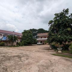 Alongkon Mansion
