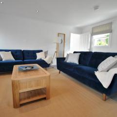 Murrays Neuk- stylish coastal apartment