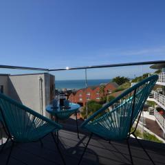 9 Middlecombe - Luxury Apartment at Byron Woolacombe, only 4 minute walk to Woolacombe Beach!