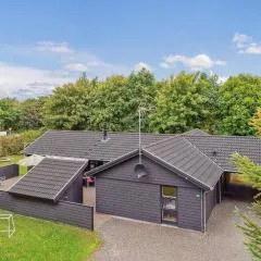 Amazing Home In Oksbl With Swimming Pool