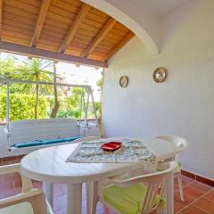 Awesome Home In Manduria With Kitchen