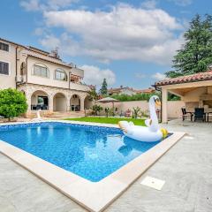 Nice Apartment In Medulin With Wifi