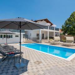 Nice Home In Imotski With Outdoor Swimming Pool, Wifi And 4 Bedrooms