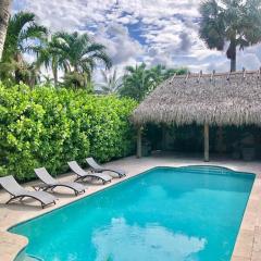 Villa Palma-Hollywood Beach-Private Pool & Beachwalk!