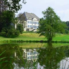 Luxurious castle in Marchin with infrared sauna