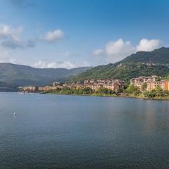 CosmicStays On Air Villa - Best Lakeview of Lavasa