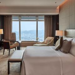 더 리츠 칼튼 홍콩(The Ritz-Carlton Hong Kong)