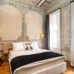 Urban Quarters - Büklü Han