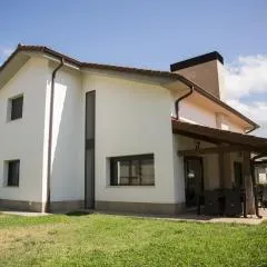 Casa Lónguida by Clabao