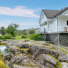 Beautiful Home In Kollungtveit With Wifi