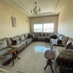 Calm apartment with a comfy queen bed in Fez 4th floor