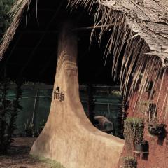 Praya - Mud house