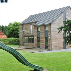 Durbuy, close to this holiday home in Enneille