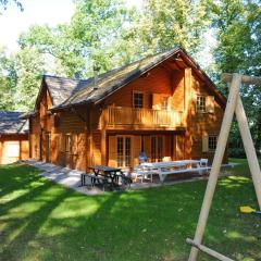 Spacious chalet located at Bomal