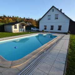Spacious Villa in Nemojov Bohemian with Swimming Pool