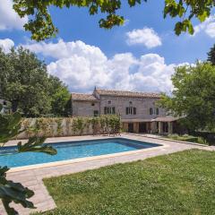 Holiday Home Svetvincenat with Pool
