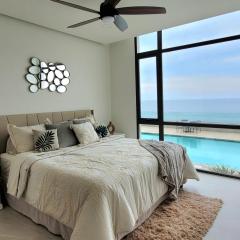 Seafront Luxury Condo in Rosarito with Pool & Jacuzzi