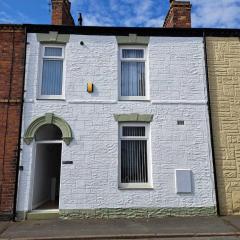 Immaculate 2-Bed Cottage - Free WiFi