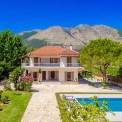 Villa in Zakynthos with Private Pool & Beaches