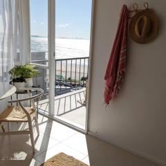 Kirra Beach Unit - Panoramic Gold Coast Beach View