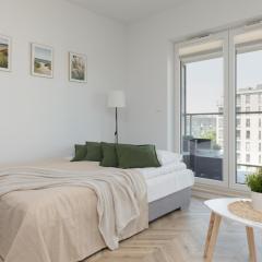 Ursus Sunny Studio for 4 Guests with Parking & Balcony by Noclegi Renters