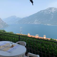 Casa Eulberg Marcania Balcone vista lago