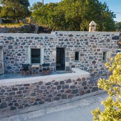 Apostrophe Traditional Residence in Nisyros with arcurated interior. Privacy & Authenticity