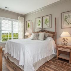 Bright and Airy 3 Bedroom Villa Marsh Views