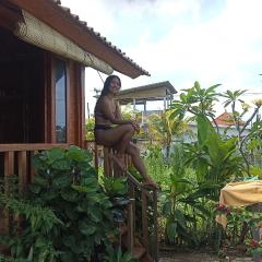 Ayolah surf House & Medewi Surf Camp