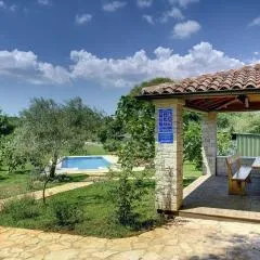 Holiday Home in Valtura near the Sea