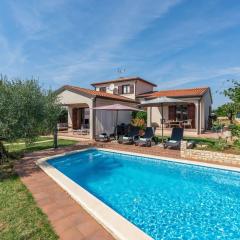 Holiday House in Novigrad with Pool