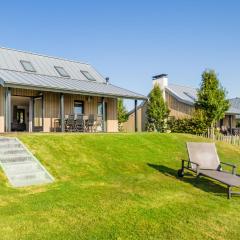 Modern design lodge with combi microwave, in national park