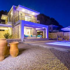 Villa in Rhodes with Infinity Pool & BBQ