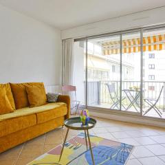 Apartment with balcony near the beach in Biarritz