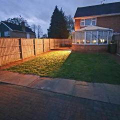 3 Bedrooms spacious house in Calcot , Reading