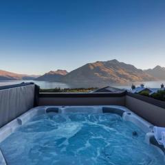 Queenstown Grandview with Spa Pool