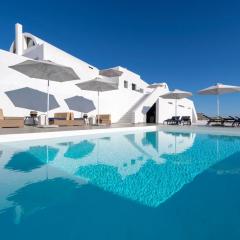 Luxurious Santorini Escape - Villa Imerovigli - Infinity Pool - Breathtaking Aegean Views